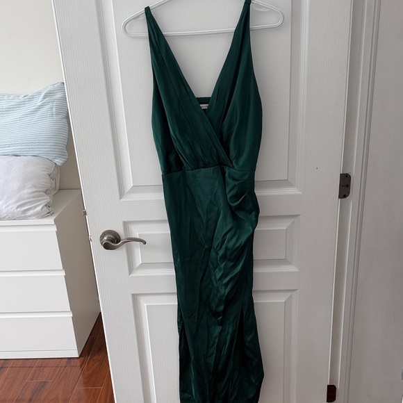 Elegant Abercrombie Green Sleeveless wedding guest Dress - Picture 2 of 7